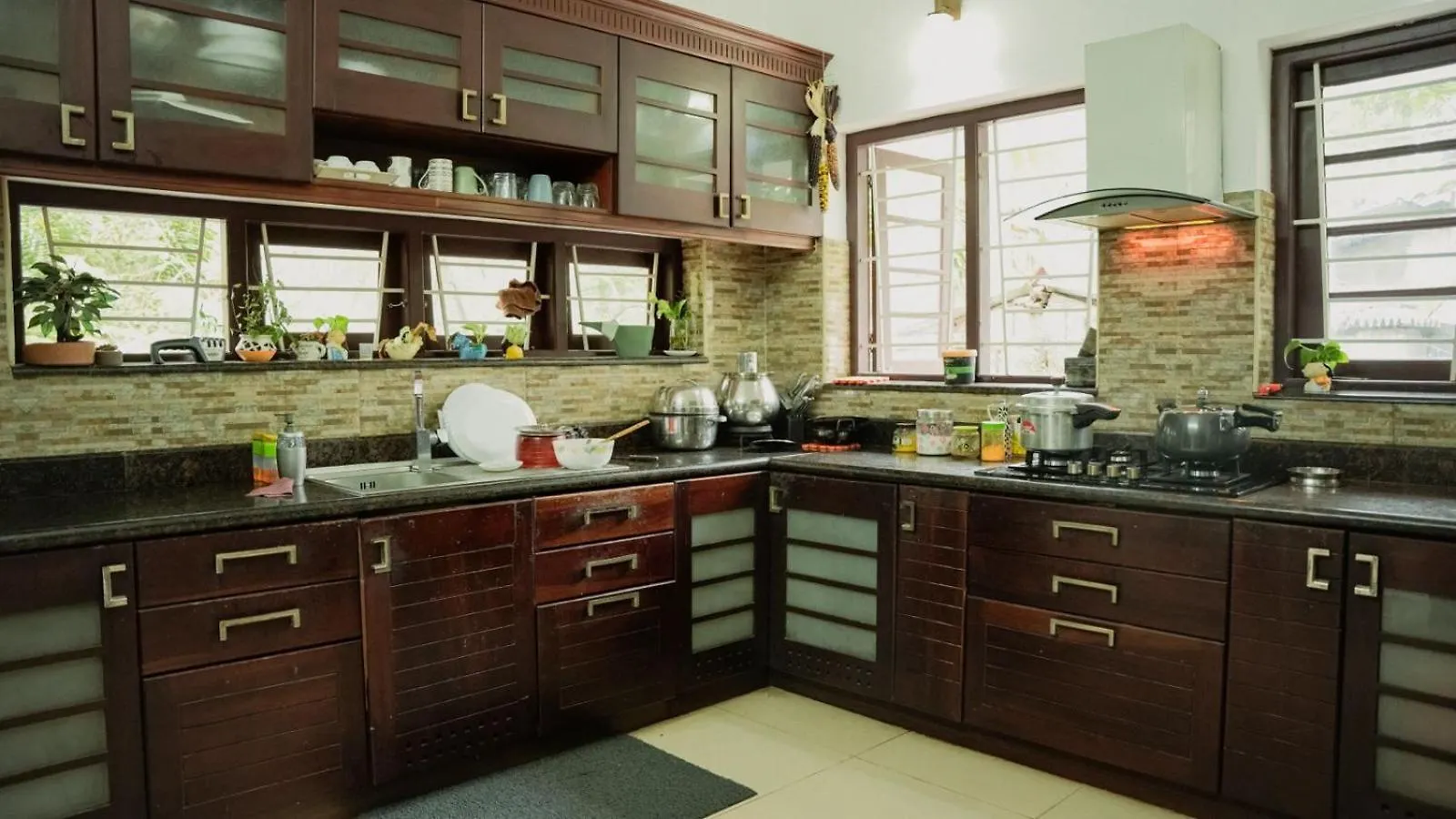 Marari Sailor Homestay Shertallai